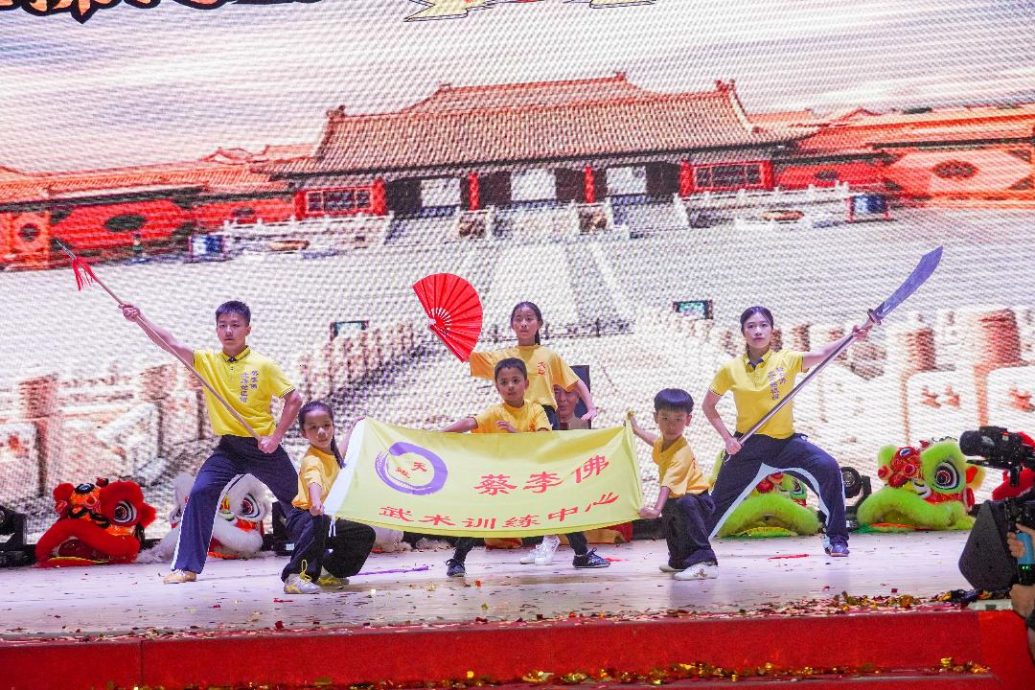 早报头//大都会-(主文)吉隆坡蔡李佛郑才醒师团31周年纪念晚宴/5图