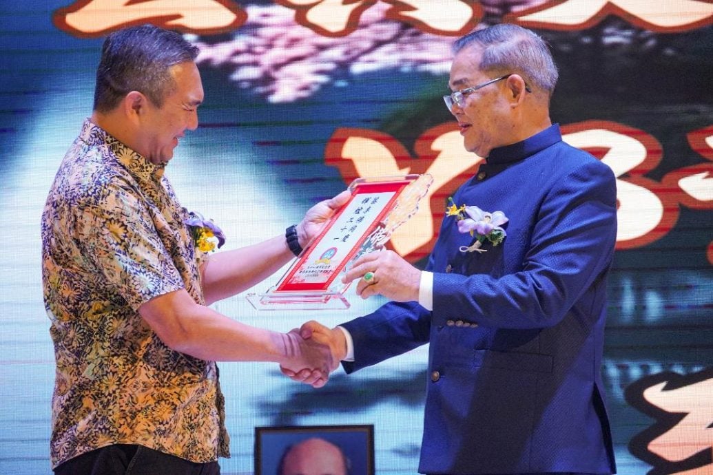 早报头//大都会-(主文)吉隆坡蔡李佛郑才醒师团31周年纪念晚宴/5图