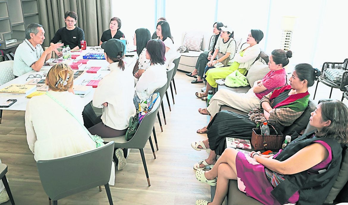 暖势力/中国家长成立ISKL中文读书会/9图