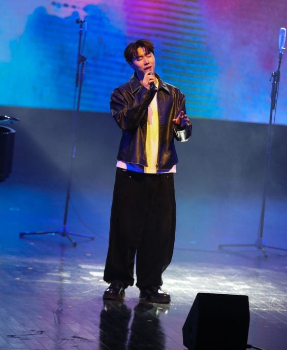 **暖势力**国:暖势力(必下):百名音乐人无酬演出 合力集气为卫燕贞筹医疗费