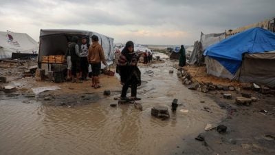 暴雨洪水袭加沙地带 至少14人死亡