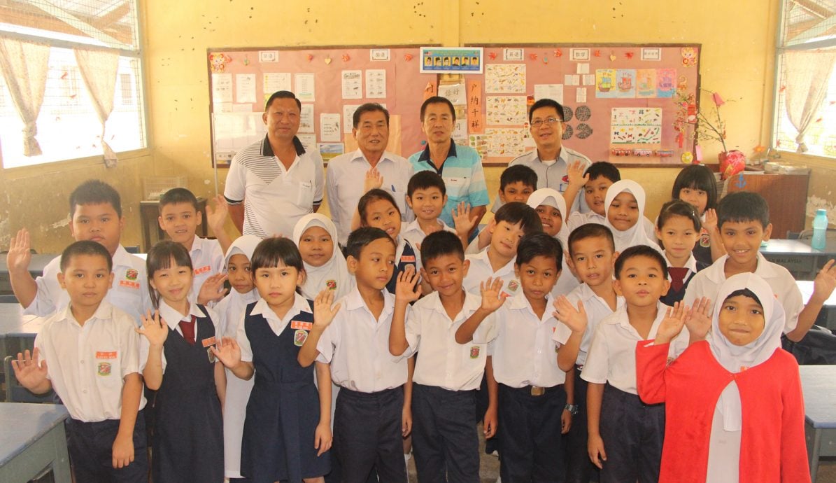 曼绒华小总人数续跌 一年级新生“逆转”增33人 