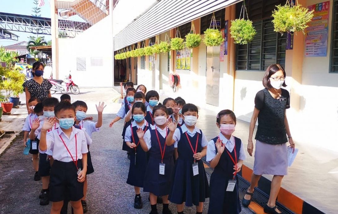 曼绒华小总人数续跌 一年级新生“逆转”增33人 