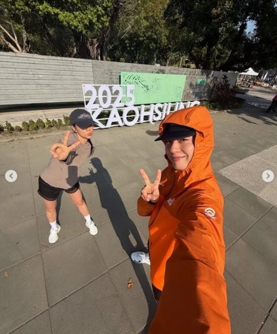 朴宝剑高雄成功挑战骑车 携惠利慢跑打卡“宝剑树”