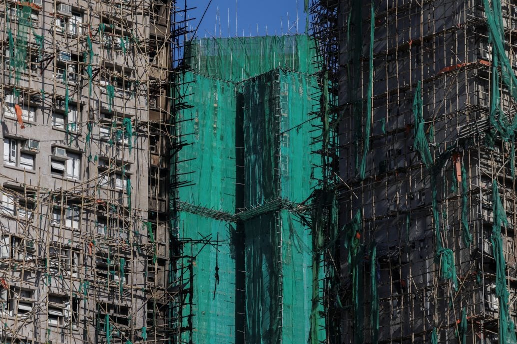 李家超:成立由法官主持的独立委员会 调查宏福苑大火