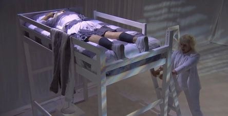 林佚/活在“看脸”时代,歌手需要露脸吗?