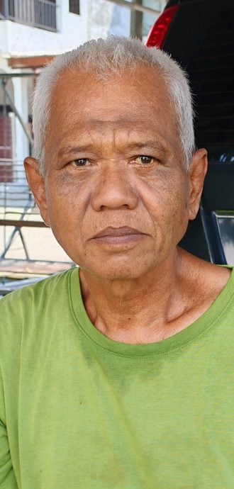 柔：头条之一：民生特工队：峇达岗花园草场水沟设施年久失修