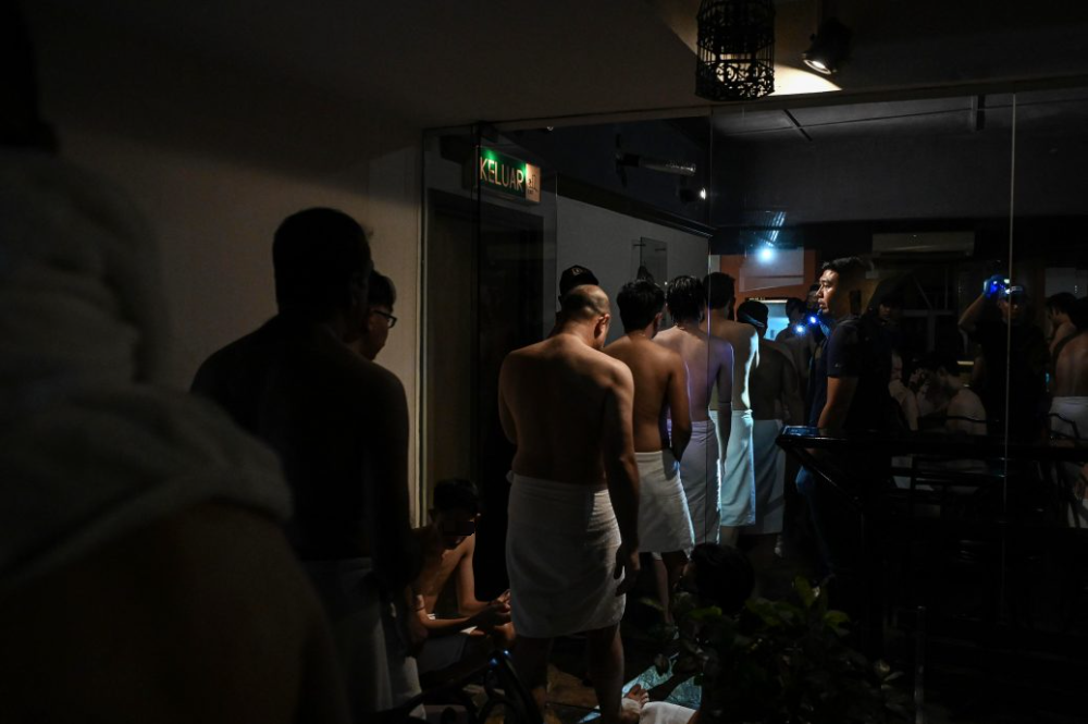 桑拿中心涉男同活动引关注 扎丽哈：将加强监管持牌场所 “接投报立即行动！”