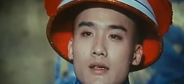 梁家辉昔日被台封杀摆地摊谋生 被认出大方认了“我是金像奖影帝”