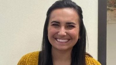 模范女教师竟成性侵犯 强逼17岁男学生车震