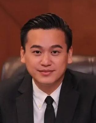 沙盟唯一华裔受委助理部长    17州议员宣誓为助理部长