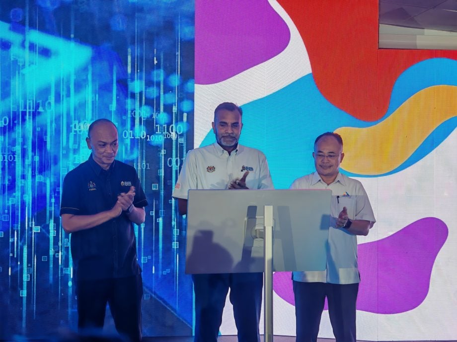 法米：“恋童癖2.0”行动查获88万份性犯罪电邮等，我们的数字空间已经被滥用于有害目的