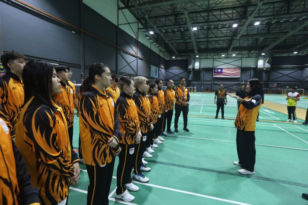 泰国东运会| 团长探营羽球队抱高期望  庄淑玲：“这一次，国家需要你们”