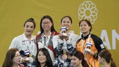 泰国东运会游泳赛| 女50公尺蛙泳  彭靖恩摘铜牌