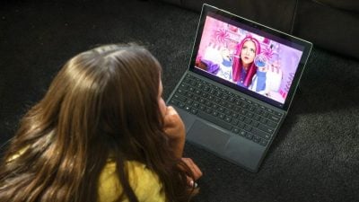 澳16岁以下青少年社媒禁令  Reddit指责“法律上是错误的”