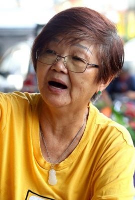 版头-大都会// 雨季冲击供应,本地菜价格上涨/9图