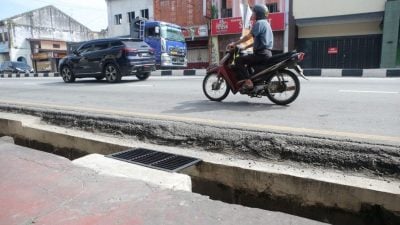 珠宝大街提升沟渠工程  料明年1月初完工