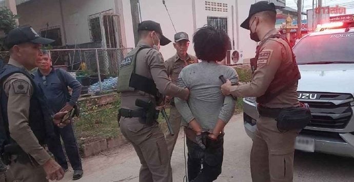 男子毒瘾发作 持双刀乱砍 致3人受伤