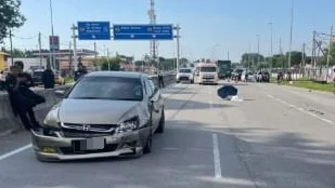 疑摩托骑士改道遭撞毙  警方寻找目击者