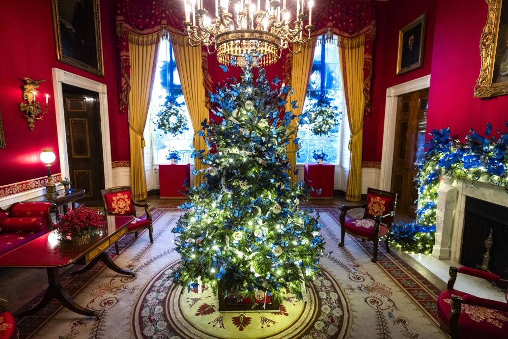 白宫装修圣诞装饰空间缩小 今年主题“家是心之所在”