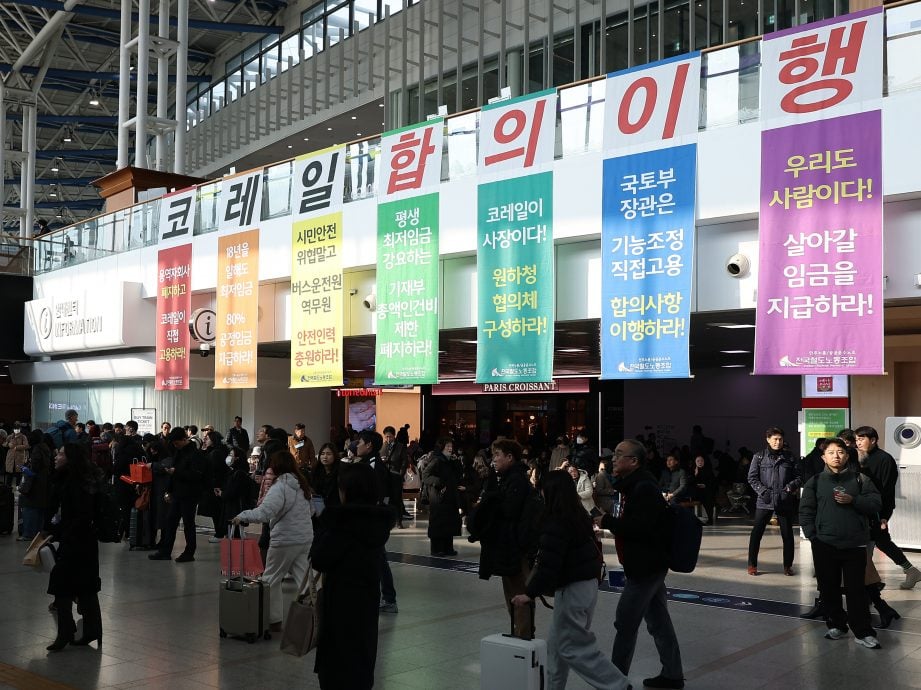 看世界)劳资谈判破裂 韩国铁道工会周四起无限期罢工