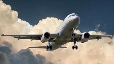 知名航空倒闭？航班全取消 旅客机场才知求助无门