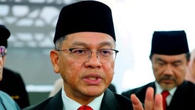 纳因：允空服员戴头巾  亚航体现多元包容