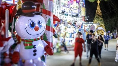 美国圣诞市集过节气氛浓 物价齐涨民众仍看紧荷包