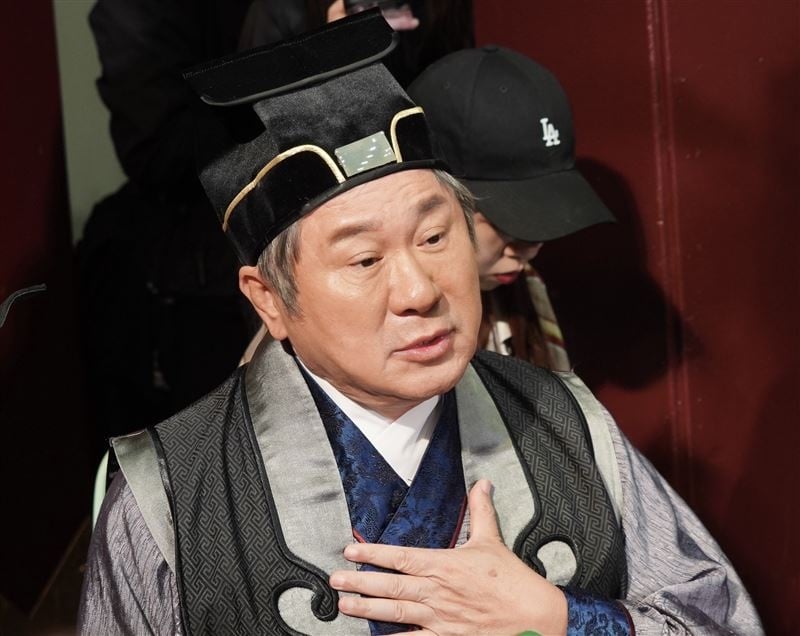 胡瓜“都翻篇了”回应袭胸争议 强调新节目没身体接触