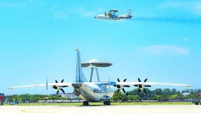 规模“远超出国防需求” 中在东亚海域部署百艘舰艇