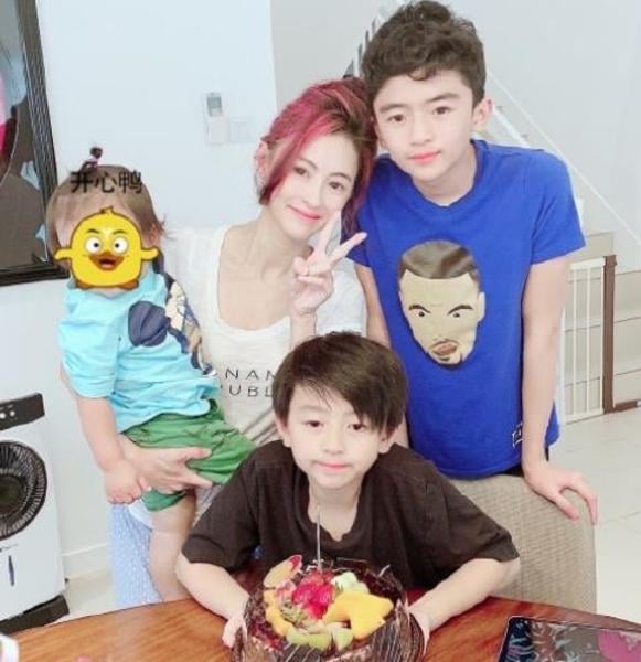 被刘嘉玲吐槽少女时期就想当妈 张柏芝认了:要生到不能生