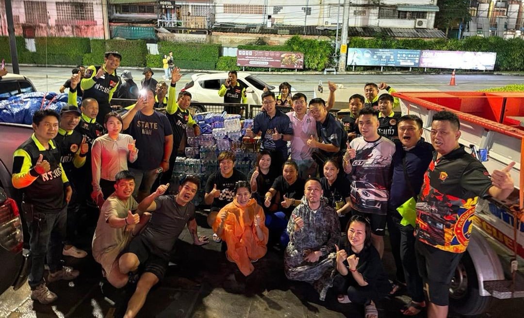 设定3PM发布(大北马)泰南救灾功成身退,洪新涵分享水中救灾的经验。