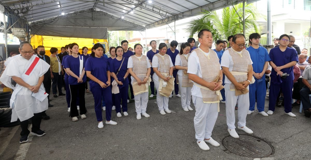 请签发-大都会/讣告工：丹斯里郑文记胞兄郑金赞往生出殡