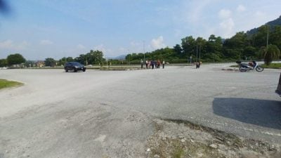 加影威拉柏兰岭花园   三岔口如虎口 意外频频