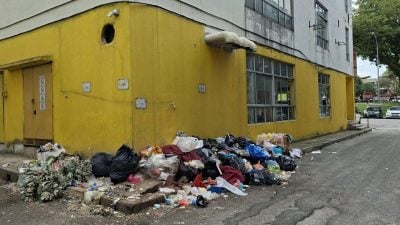 垃圾量“太夸张”无人清理   商民：谁来关心这里？