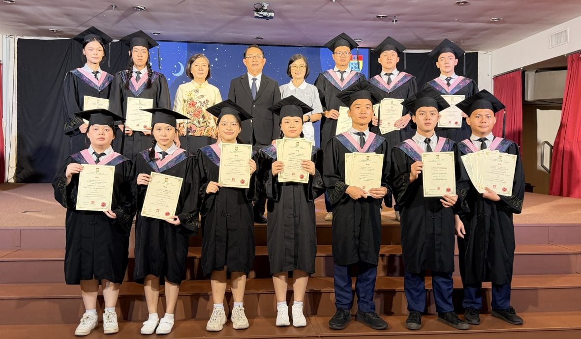 亚罗士打新民独中毕业礼