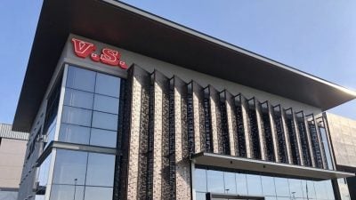 威铖首季净利微增  派息0.4仙