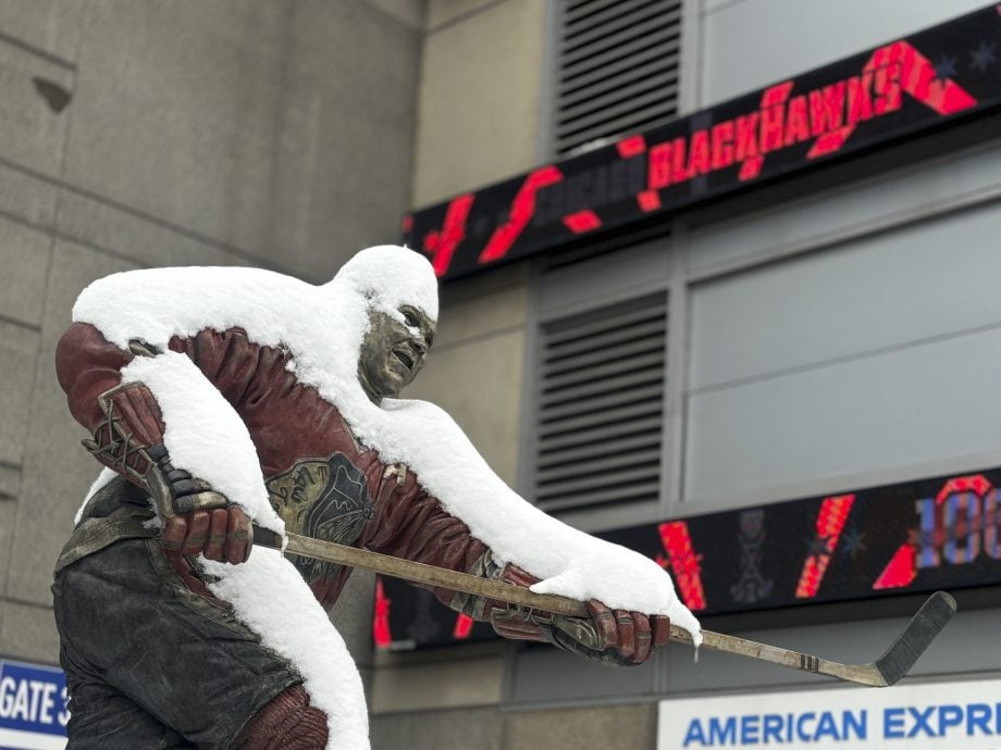 跑道结冰!达美客机降落打滑“机头险撞地” 乘客第一视角曝