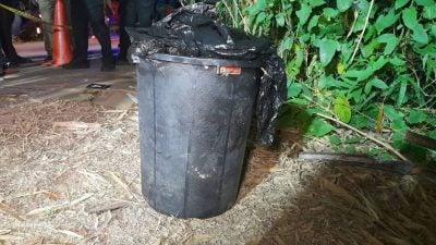 路边垃圾桶飘恶臭 竟是裸体男尸被塞入内