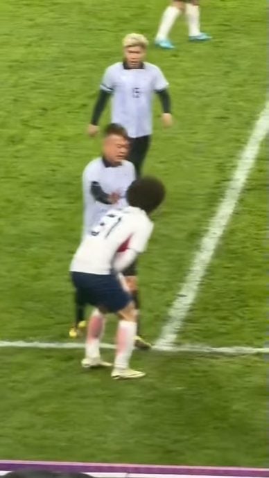 踢球误伤对手要害 陈百祥挨轰没品