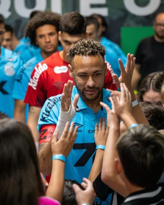 达桑托斯150球里程碑  内马尔有望踢明年世界杯