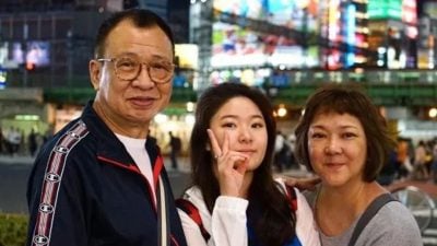 泪诉许绍雄未留遗言 遗孀：他没想到会走那么快