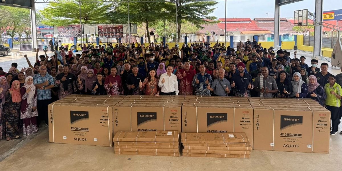 金宝国州议员拨5万 为6校添24智能电视