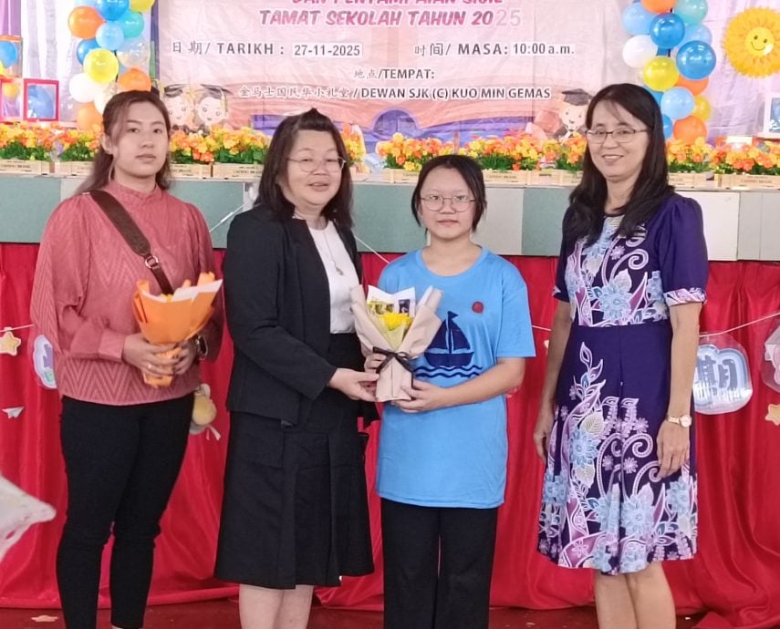 金马士国民华小毕业典礼敬茶表孝心 董事长寄语三大人生关键词