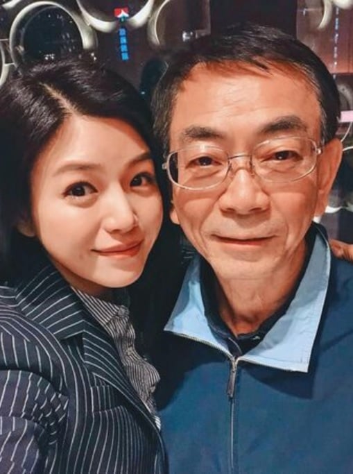 陈妍希亡父昔日私讯曝光 越洋送衣视陈晓如半子