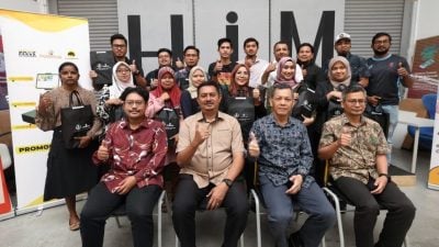 霹拨10万推广无现金系统   34业者获数码化配套