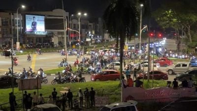 霹警方联手多机构  上环18取缔道路流氓