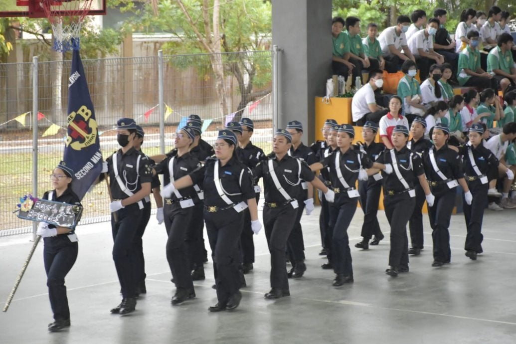霹:学海学记|校园报道|南华华中运动会 基督少年军操步队卫冕