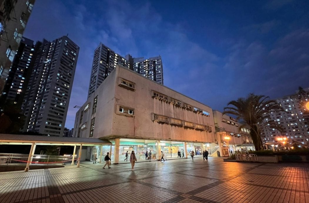 香港五级大火/店家头七悼念老街坊 “有些顾客永远见不到了”