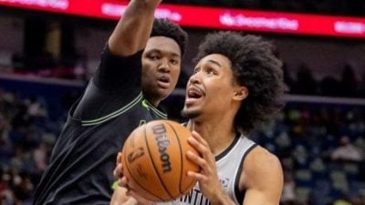 马刺轰分战险胜鹈鹕  哈波 昆恩新秀大比拼